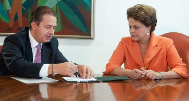 O governador de Pernambuco Eduardo Campos (PSB) e a presidenta Dilma Rousseff, ex-pedetista hoje na legenda de Luiz Inácio. Aliados de longa data podem tornar-se opositores em 2014.  - Foto:jornalista Pedro Carlos 